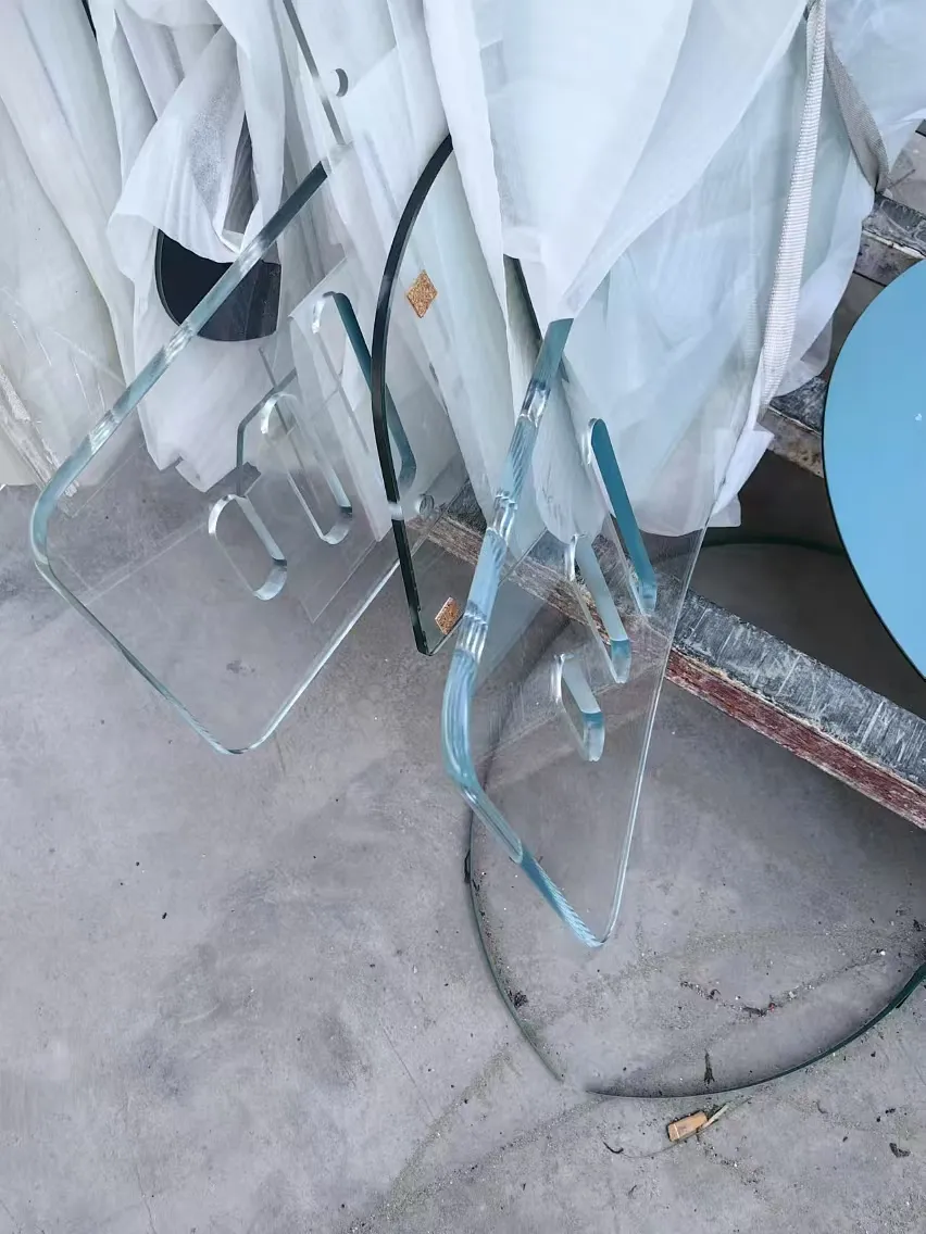 L&aacute;piz de vidrio templado curvado extra claro bordes y ranuras pulidos planos