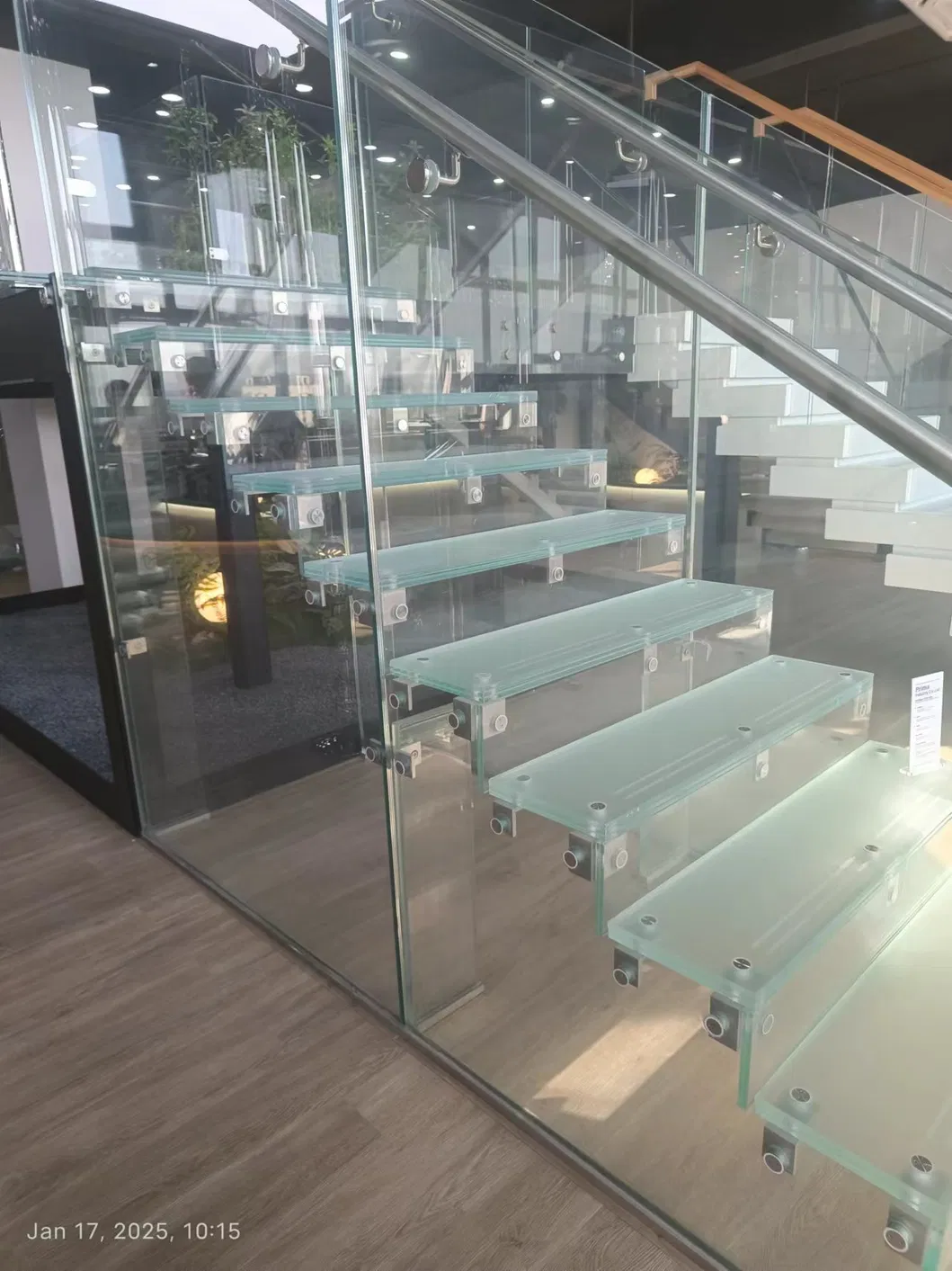 Vidrio de piso de escalera de escalera laminada de temperatura clara de 30 mm transparente