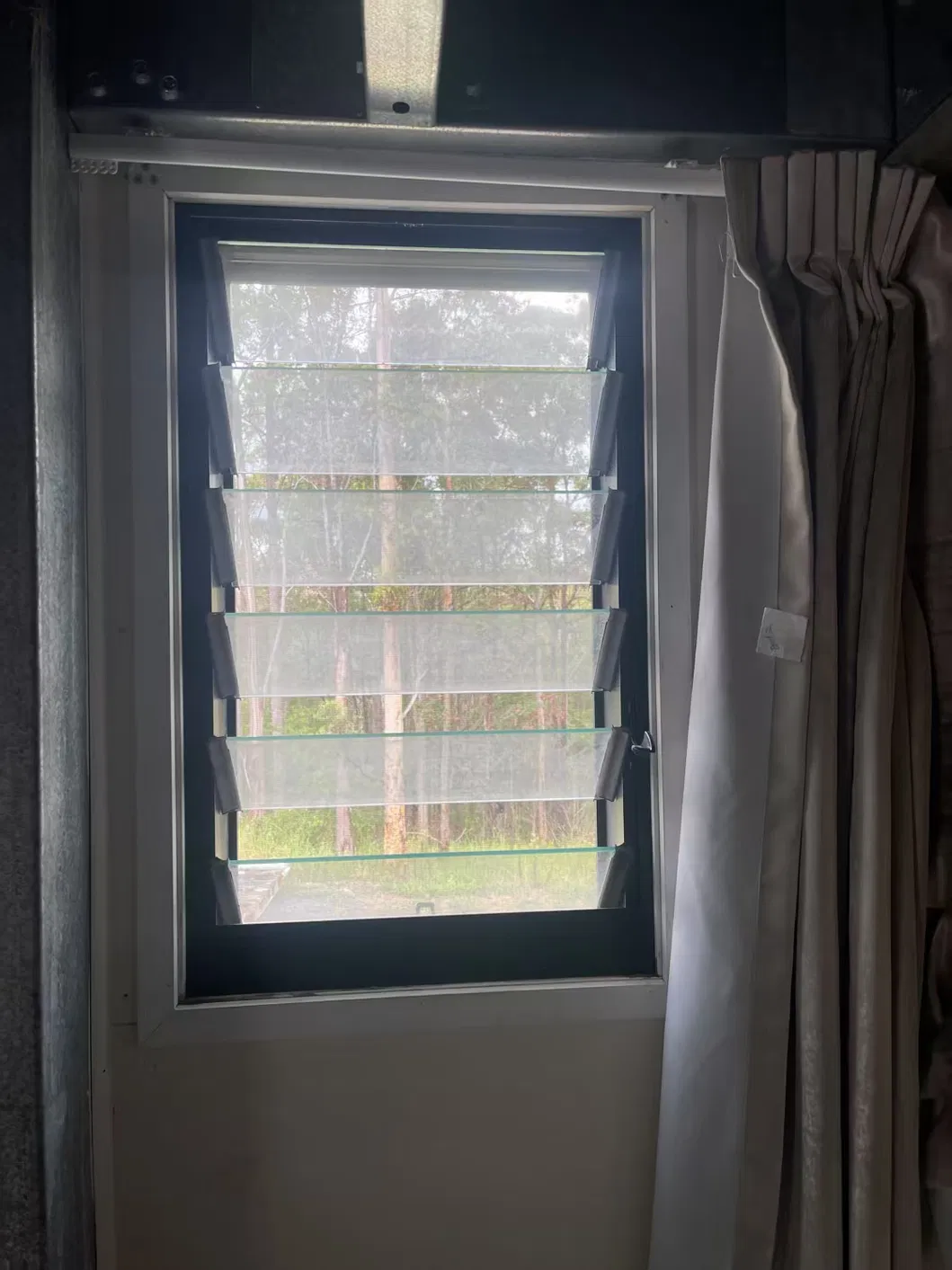 Ventana de ventilaci&oacute;n de vidrio a prueba de hurac&aacute;n de aluminio Jalousie